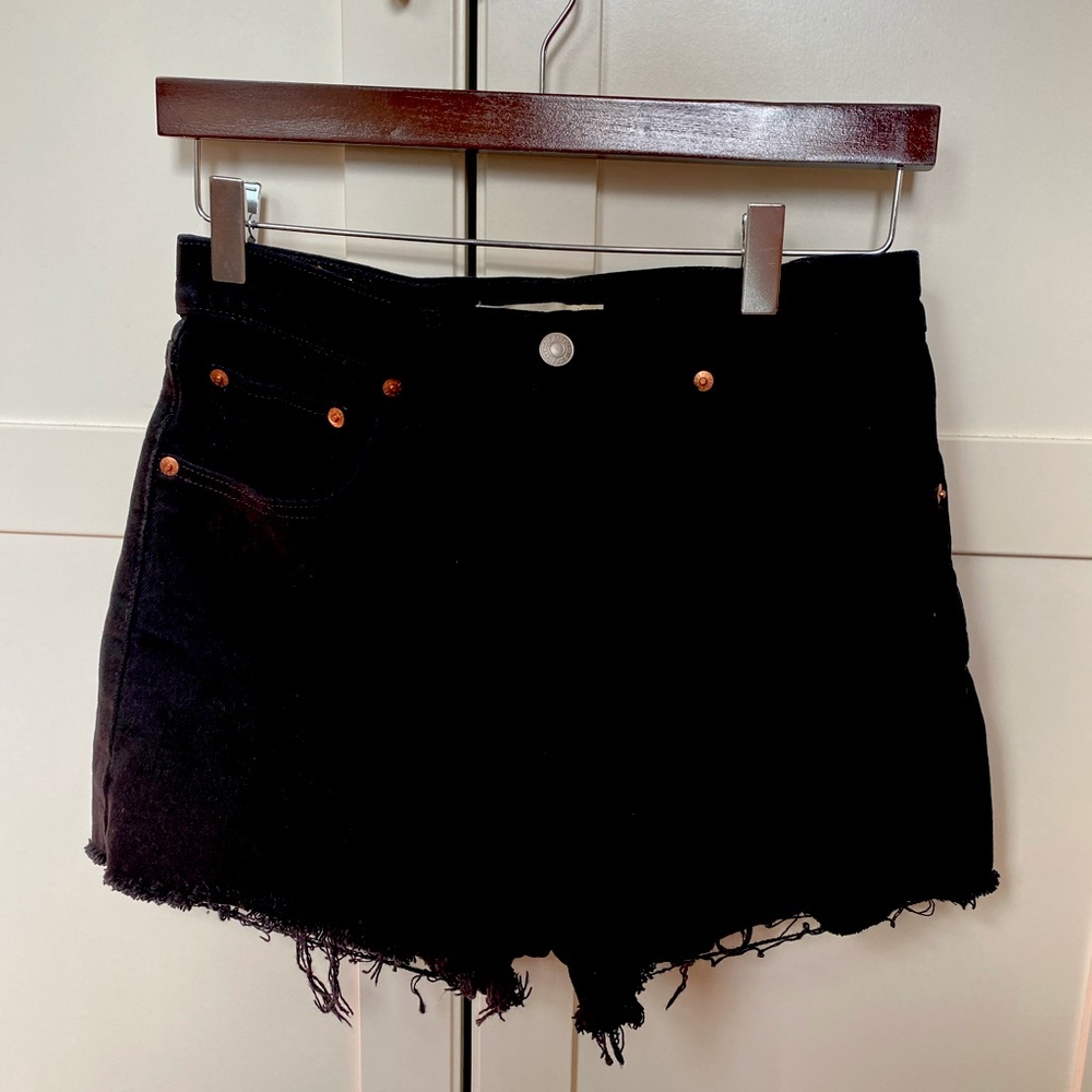 Levi’s Ribcage shorts